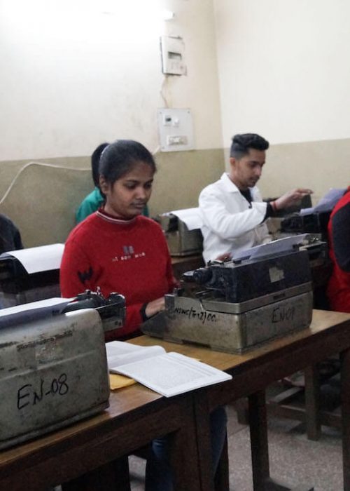 Nishkam_typing_shorthand_10E-pbn5cdc2yg9yd73hdgxu2kqpaaiuj31fsuvyuqgxnc